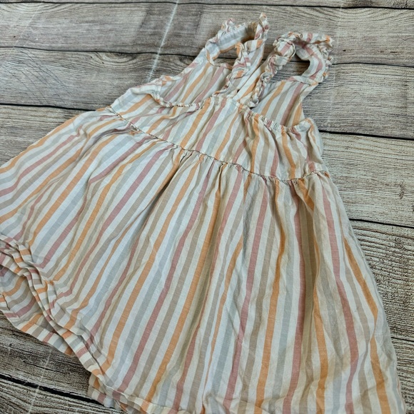 Cutest H&M Dress - Picture 3 of 4